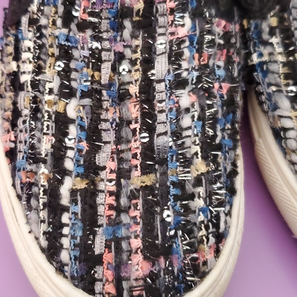 ⛱ 3/$20 KS2 Multicoloured Woven Top Slip On - Picture 6 of 6